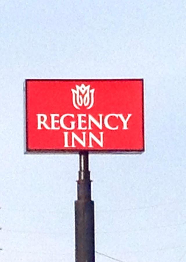 Regency Inn Concordia Екстериор снимка